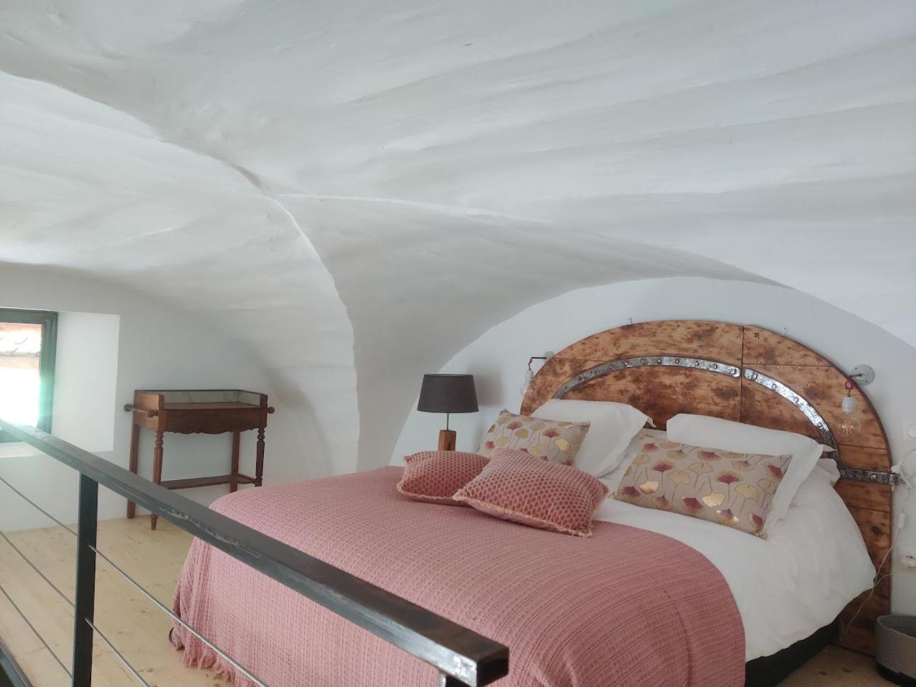 Charme Et Authenticite Dans Une Ferme. Lourmarin Exteriör bild